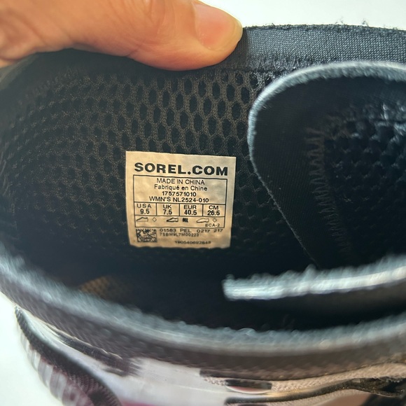 RARE Sorel Joan of Arctic Wedge Black Rainboot 9.5 - Picture 10 of 10